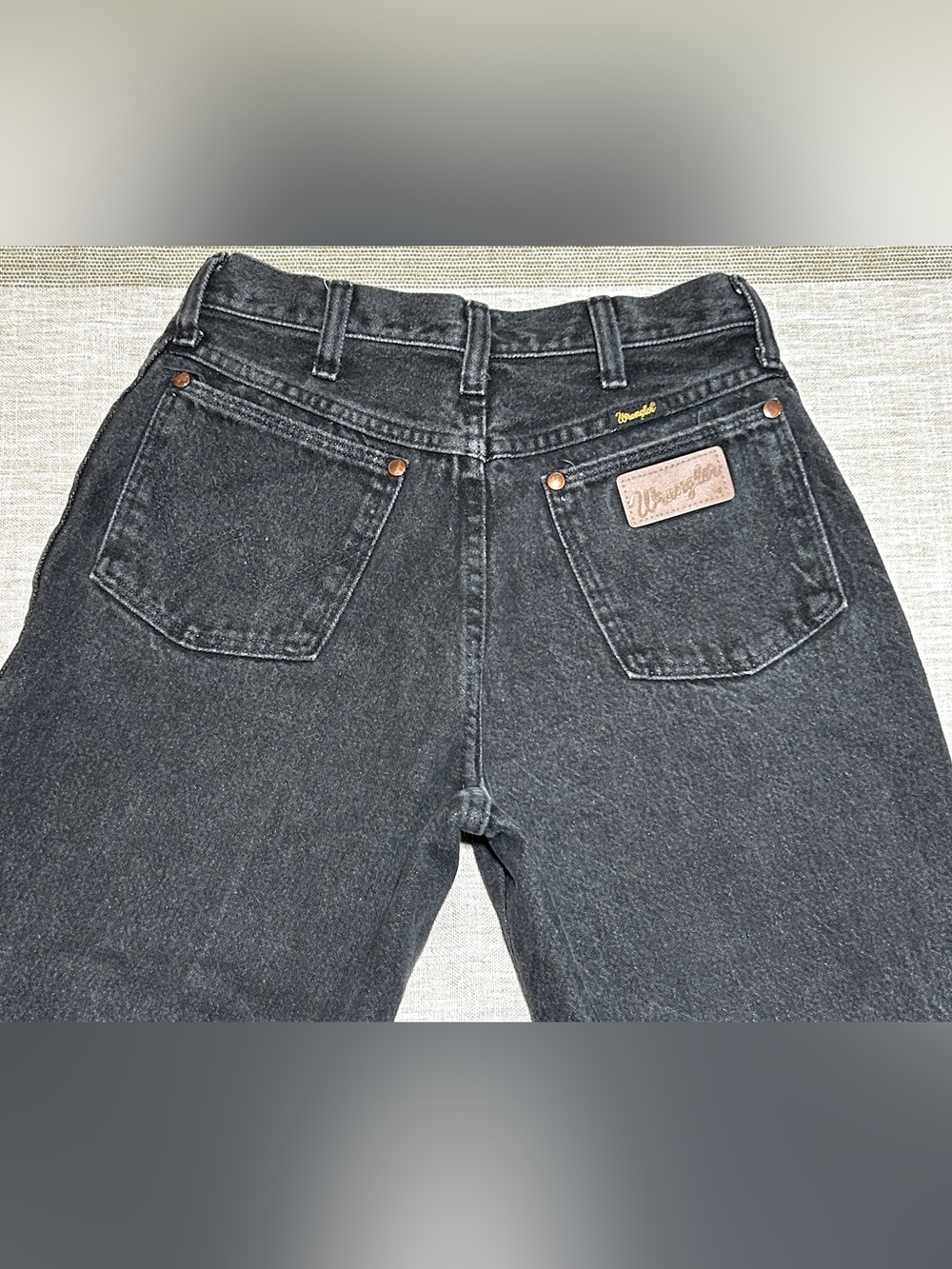 Wrangler High-Rise Straight Jeans in Charcoal Black